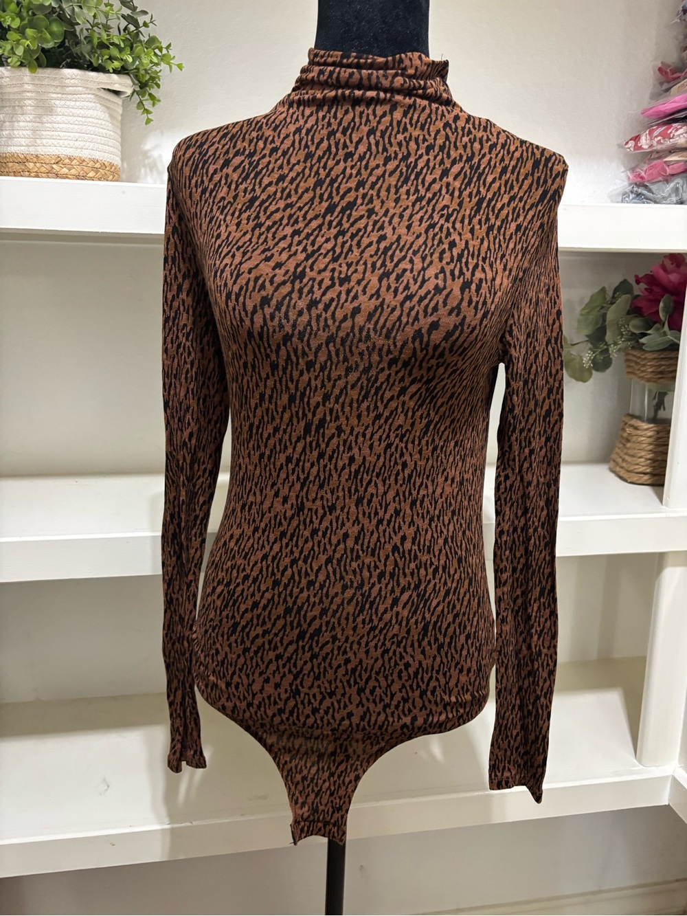 Leith Brown and Black Animal-Print Mock Neck Long Sleeve Top
